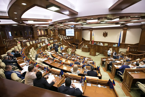 Parlamentul a votat un proiect de lege care vine să consolideze protecția femeilor, victime ale violenței
